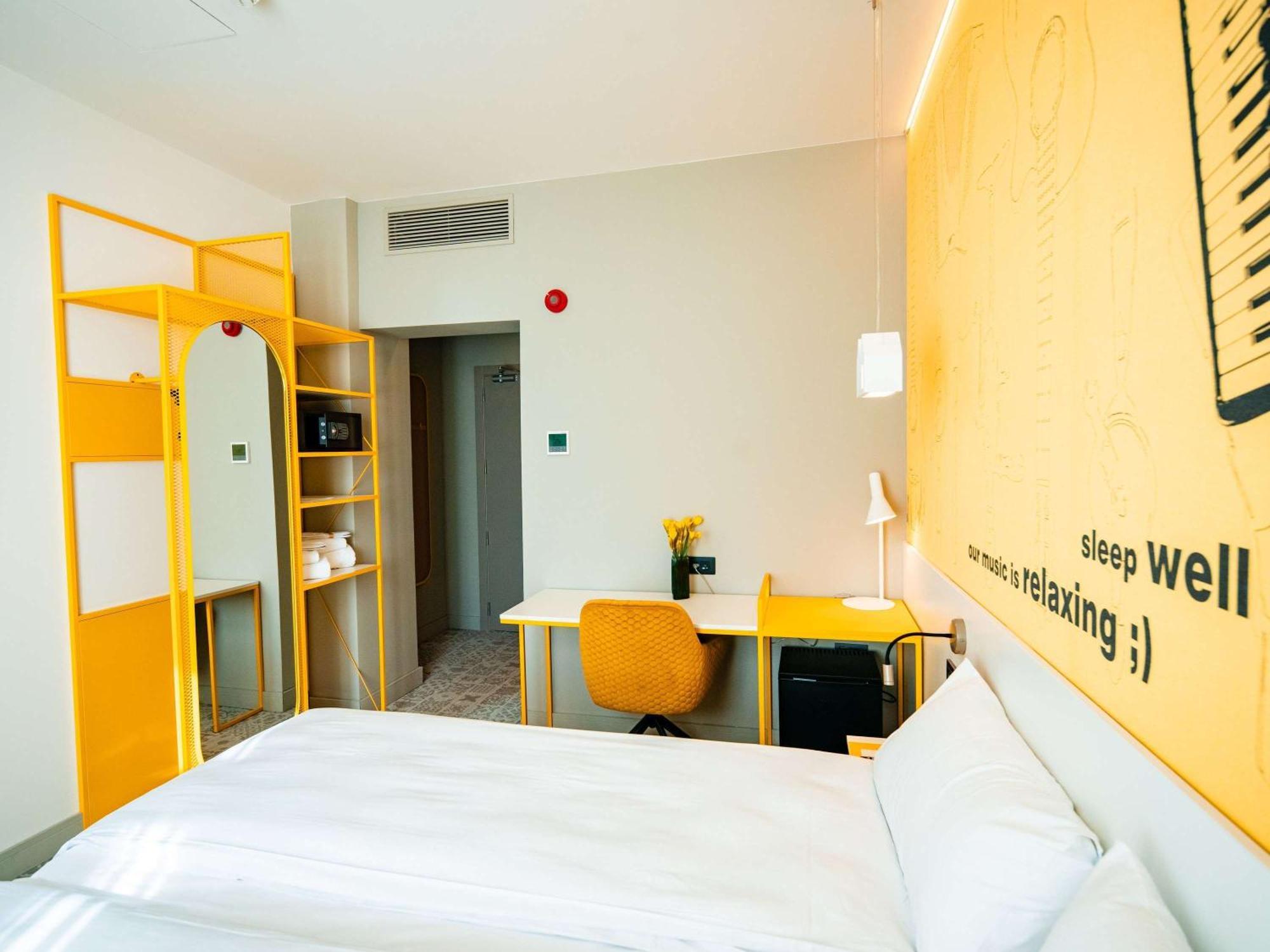 Hotel Ibis Styles Sibiu Arsenal Exterior foto