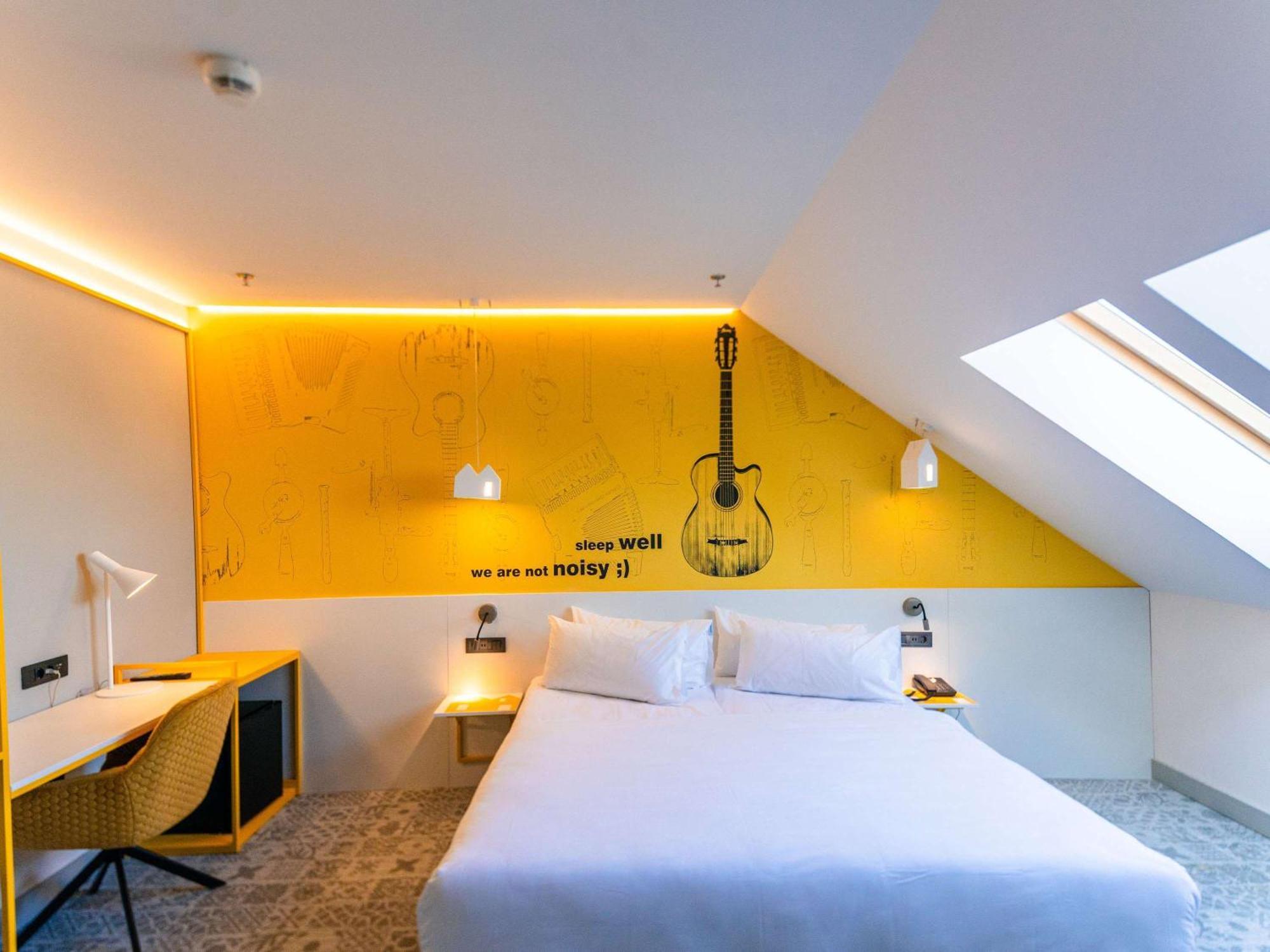 Hotel Ibis Styles Sibiu Arsenal Exterior foto