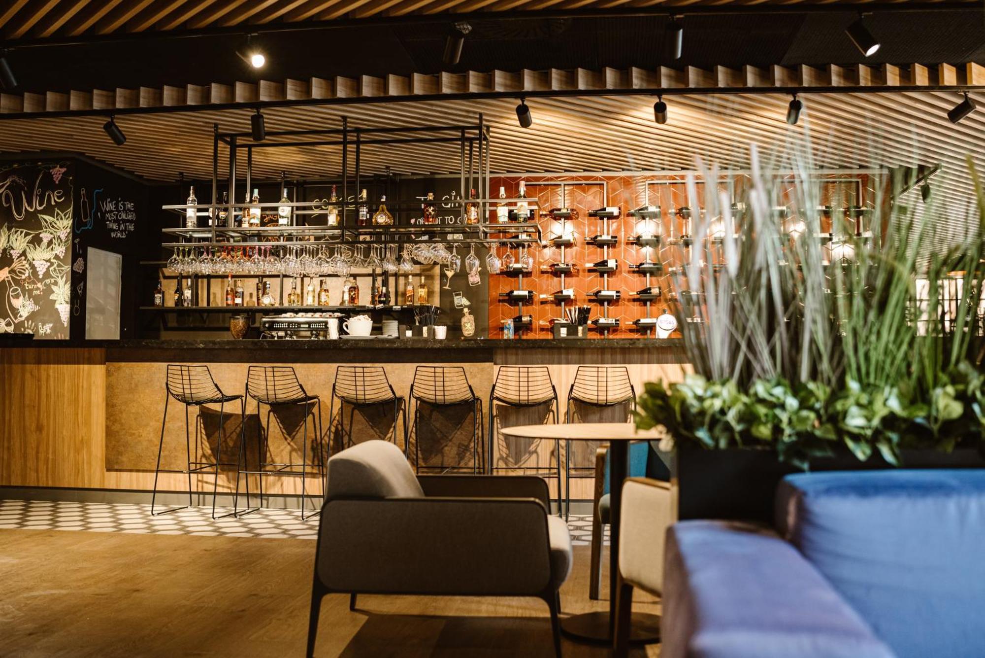 Hotel Ibis Styles Sibiu Arsenal Exterior foto